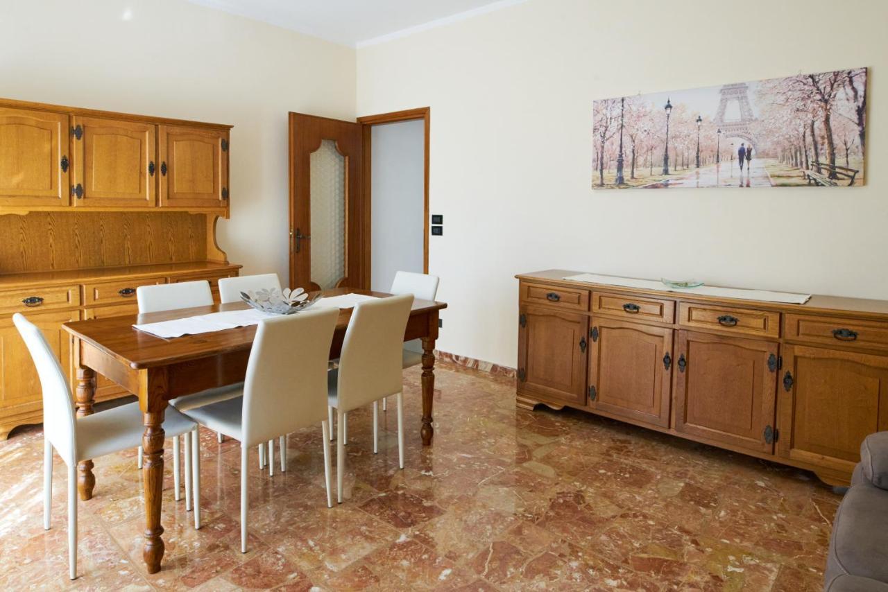 Cinzia'S Holiday Home Дезенцано-дель-Гарда Екстер'єр фото